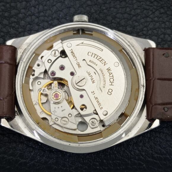 Vintage 1979 Citizen Automatic Mens Silver Watch W/daydate & Red accents - Picture 10 of 10